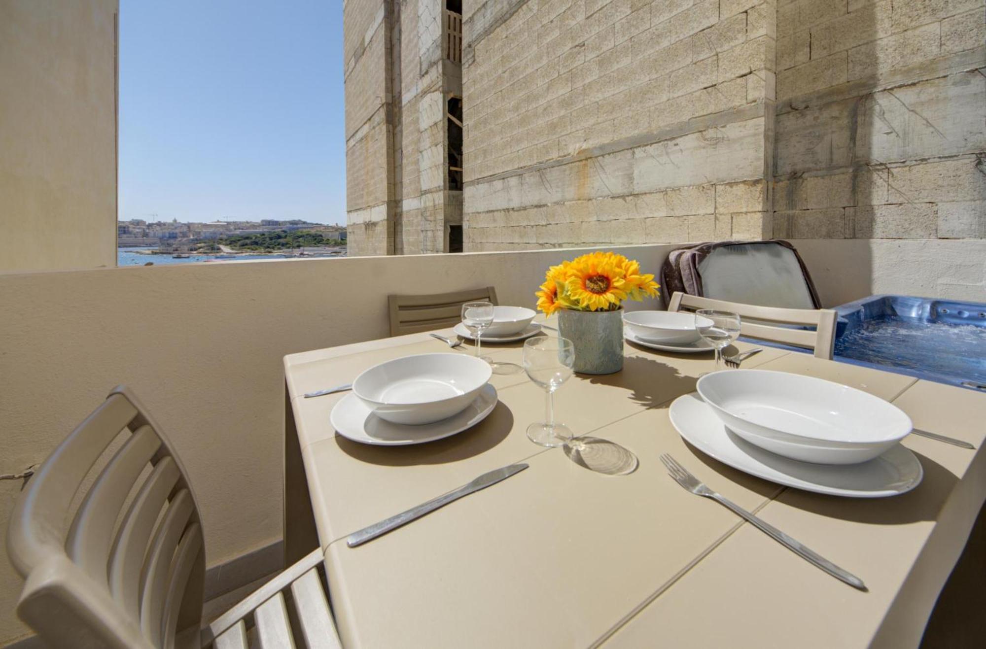 Sapphire Residences - Sliema 2 Bedroom Apartments With Views By Shortletsmalta Exterior photo